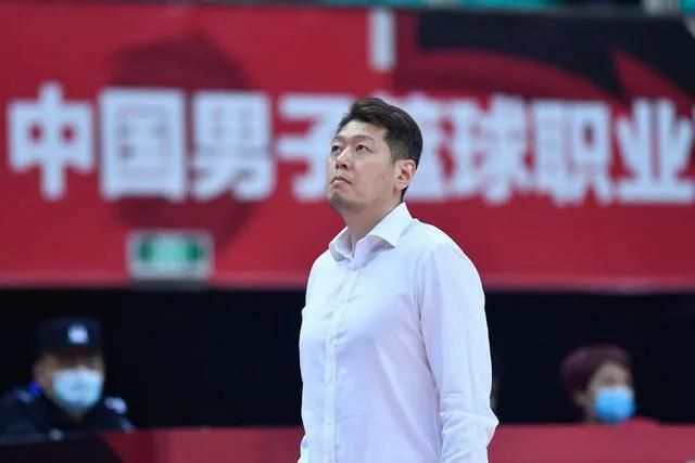 美女无衣无内裤的网站